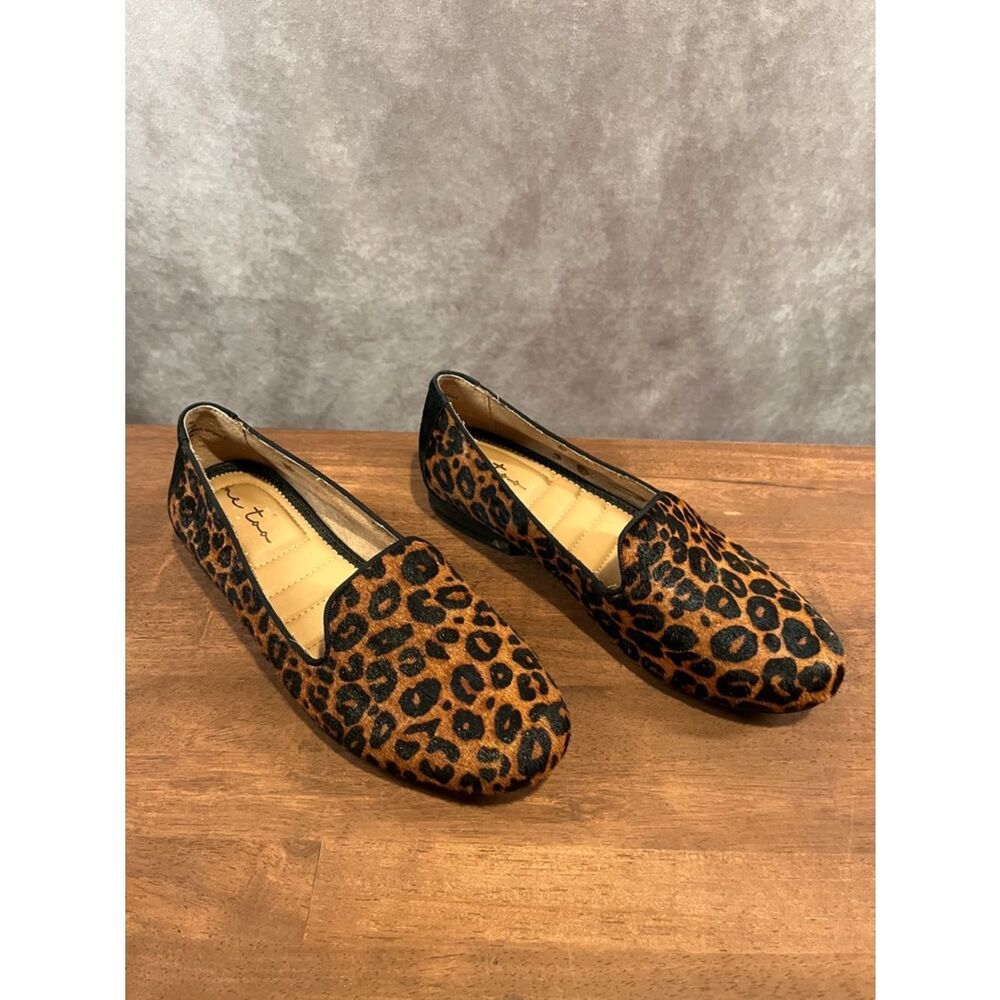 Me Too Calfskin Leopard Print Women's Loafers - size 7